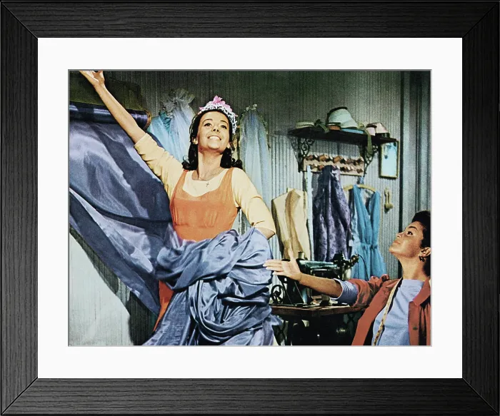 Framed Print : WEST SIDE STORY, Natalie Wood (left), 1961