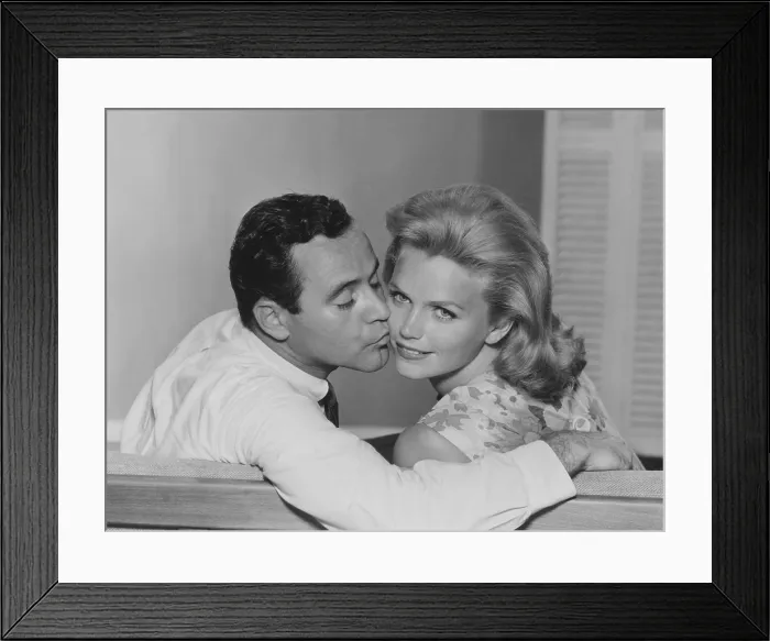 Framed Print : DAYS OF WINE AND ROSES, from left: Jack Lemmon, Lee Remick, 1962