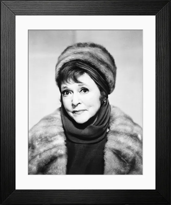 Framed Print : AIRPORT, Jessie Royce Landis, 1970 Framed Print : AIRPORT, Jessie Royce Landis, 1970