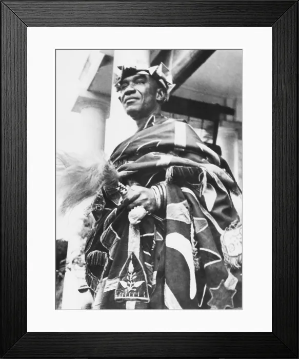 Framed Print : Sir Osei Agyeman, Premph II, an Ashante chief, helped build the British West Africa militia. Jan. 5, 1943. During World War II, he reminded his people of the warrior traditions