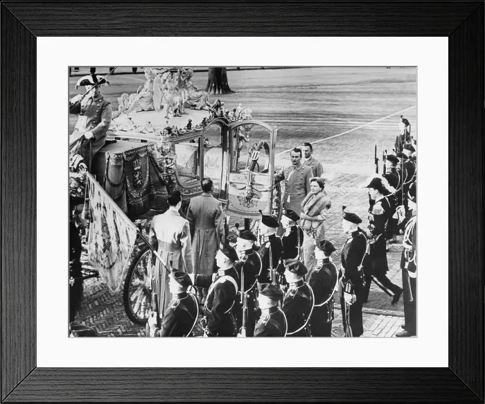 Framed Print : Carriage to take Queen Juliana and Prince Bernhard to sign of Statute for the Dutch kingdom. Dec. 19, 1954 Framed Print : Carriage to take Queen Juliana and Prince Bernhard to sign of Statute for the Dutch kingdom. Dec. 19, 1954