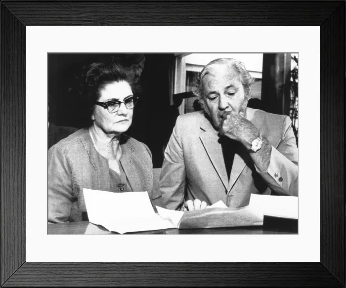 Framed Print : Winnie Ruth Judd, Phoenix Trunk Murderess of the 1930s, and her attorney, Melvin Belli. Aug. 8, 1969