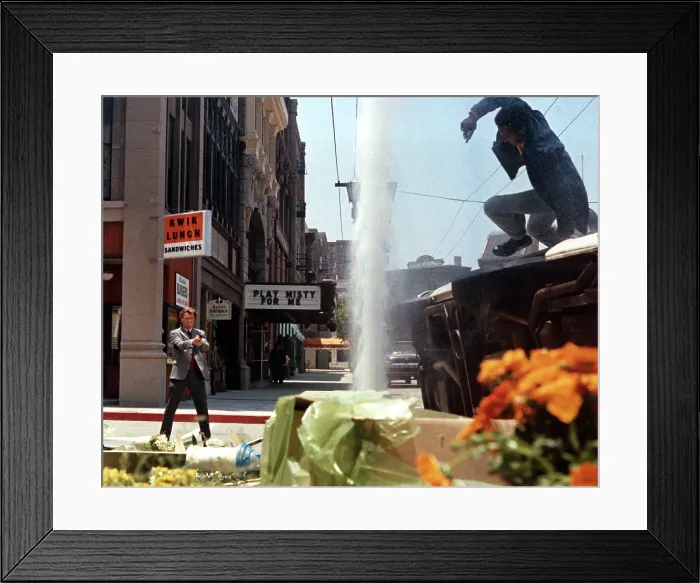 Framed Print : DIRTY HARRY, Clint Eastwood, 1971