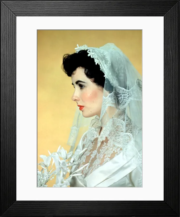Framed Print : FATHER OF THE BRIDE, Elizabeth Taylor, 1950 Framed Print : FATHER OF THE BRIDE, Elizabeth Taylor, 1950