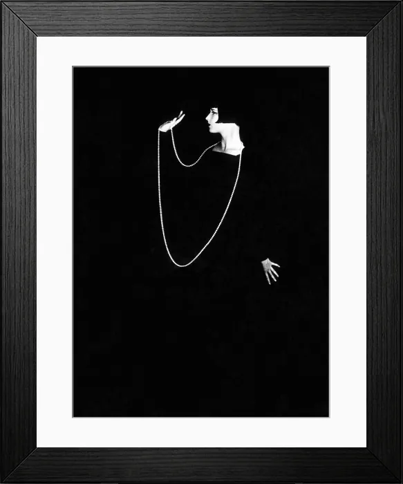 Framed Print : Louise Brooks, (photo by Ruth Harriet Louise), 1928 Framed Print : Louise Brooks, (photo by Ruth Harriet Louise), 1928