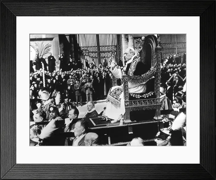 Framed Print : Pope Pius XII in procession to take formal possession of the Church of St. John Lateran in Rome