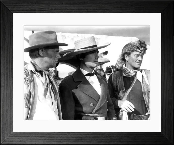 Framed Print : THE ALAMO, Richard Widmark, Laurence Harvey, John Wayne, 1960
