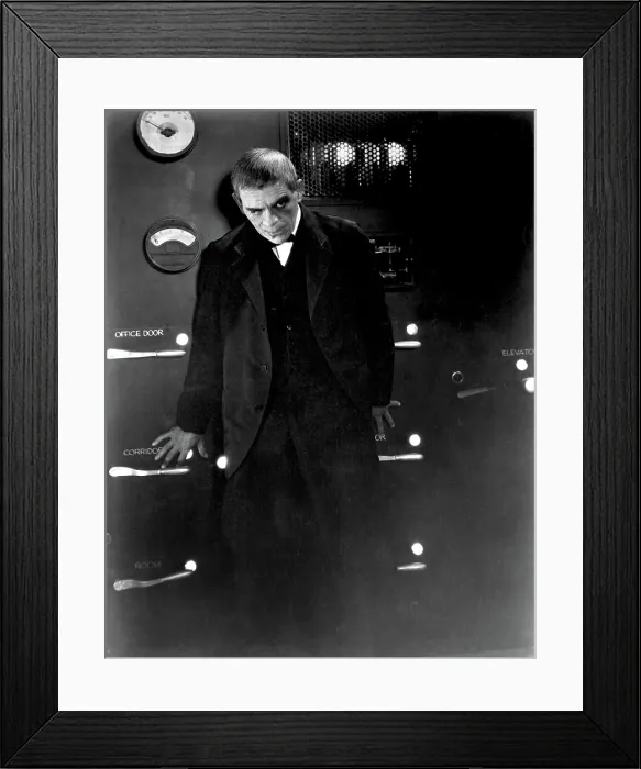 Framed Print : THE RAVEN, Boris Karloff, 1935 Framed Print : THE RAVEN, Boris Karloff, 1935