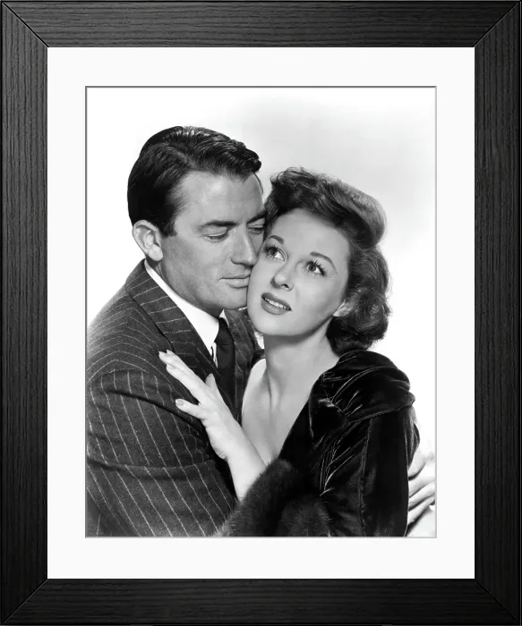 Framed Print : THE SNOWS OF KILIMANJARO, Gregory Peck, Susan Hayward, 1952. TM and Copyright (c) 20th Century Fox Film Corp. All rights reserved. Courtesy: Everett Collection Framed Print : THE SNOWS OF KILIMANJARO, Gregory Peck, Susan Hayward, 1952. TM and Copyright (c) 20th Century Fox Film Corp. All rights reserved. Courtesy: Everett Collection