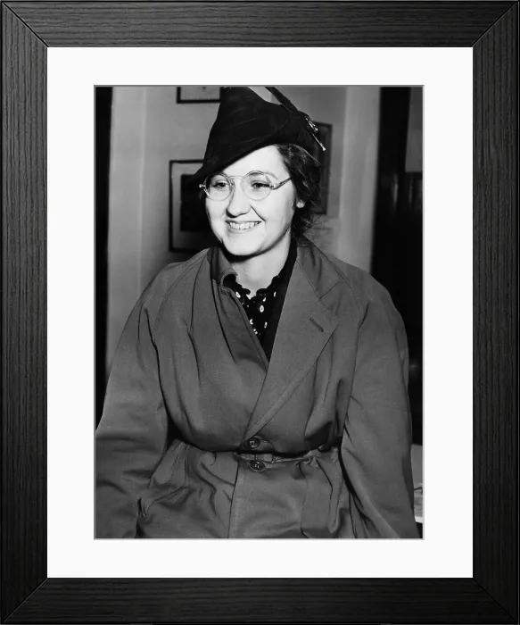 Framed Print : Mrs. Francis Flegenheimer, widow of the slain gangster Dutch Schultz, Feb. 3, 1938 Framed Print : Mrs. Francis Flegenheimer, widow of the slain gangster Dutch Schultz, Feb. 3, 1938