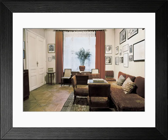 Framed Print : FREUD, Sigmund (1856-1939). Sigmund Freud Museum. UNITED KINGDOM. ENGLAND. GREATER LONDON. London. AISA / Everett Collection**US SALES ONLY** Framed Print : FREUD, Sigmund (1856-1939). Sigmund Freud Museum. UNITED KINGDOM. ENGLAND. GREATER LONDON. London. AISA / Everett Collection**US SALES ONLY**