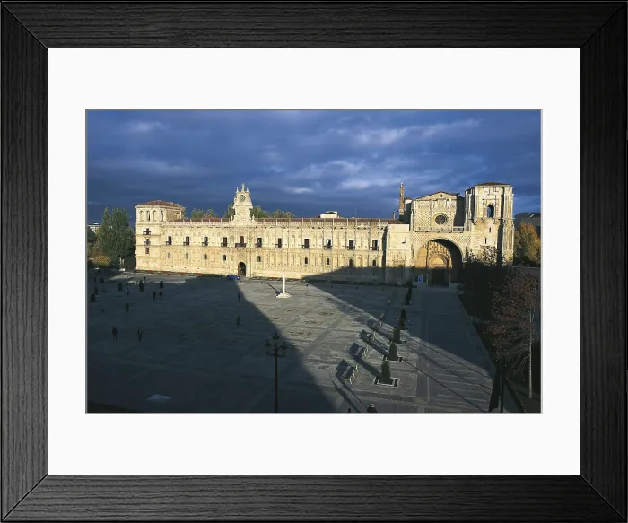 Framed Print : SPAIN. CASTILE AND LEON. Len. Hospital de San Marcos (St. Mark's Hospital). Hostal San Marcos, ancient pilgrim's hospital nowadays transformed into a Parador Framed Print : SPAIN. CASTILE AND LEON. Len. Hospital de San Marcos (St. Mark's Hospital). Hostal San Marcos, ancient pilgrim's hospital nowadays transformed into a Parador