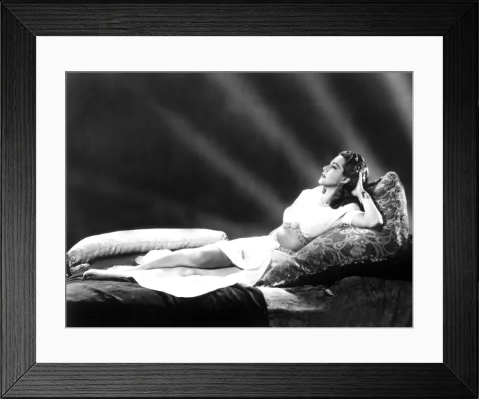Framed Print : ALI BABA AND THE FORTY THIEVES, Maria Montez, 1944 Framed Print : ALI BABA AND THE FORTY THIEVES, Maria Montez, 1944