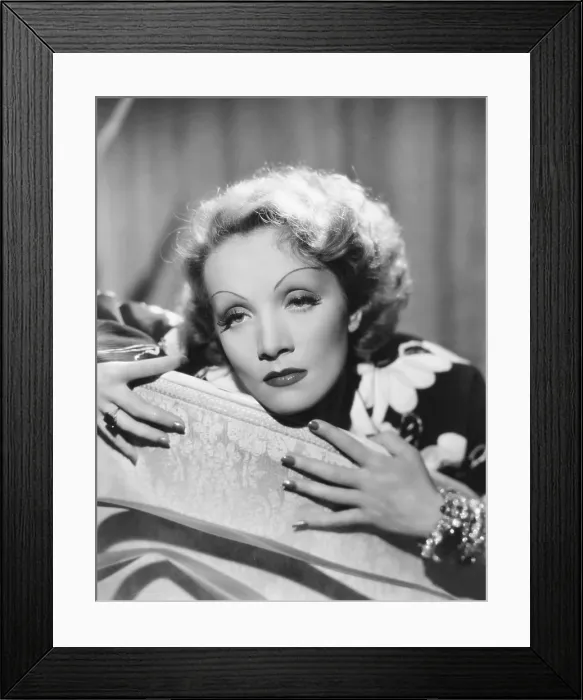 Framed Print : Marlene Dietrich, ca. 1935 Framed Print : Marlene Dietrich, ca. 1935