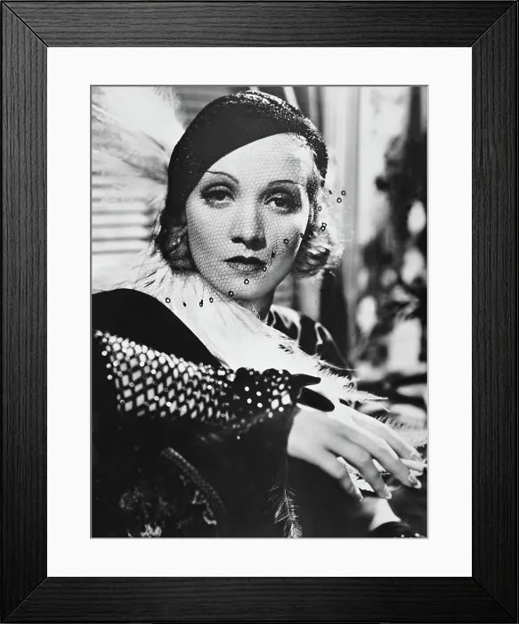 Framed Print : Marlene Dietrich, 1930s Framed Print : Marlene Dietrich, 1930s