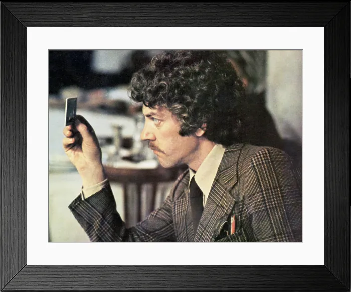 Framed Print : DON'T LOOK NOW, Donald Sutherland, 1973