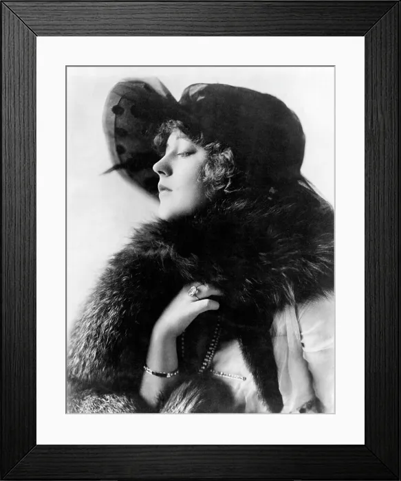 Framed Print : Marion Davies, ca. 1920s Framed Print : Marion Davies, ca. 1920s