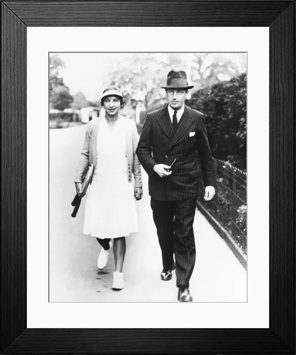 Framed Print : Helen Wills Moody arrives at Wimbledon Courts with her husband, Frank Moody, Jr. June 6, 1933