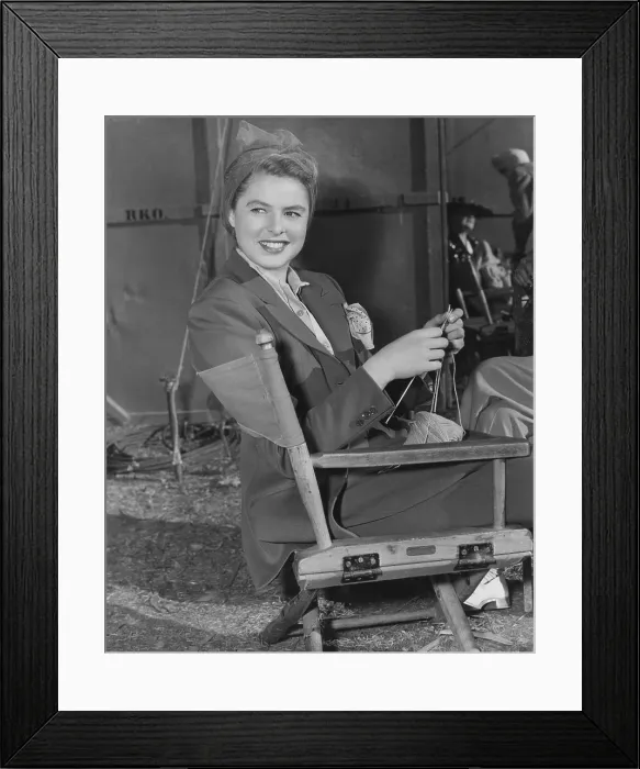 Framed Print : Swedish actress Ingrid Bergman, knitting on the set of NOTORIOUS, c. 1946. (CSU_2015_7_326) Framed Print : Swedish actress Ingrid Bergman, knitting on the set of NOTORIOUS, c. 1946. (CSU_2015_7_326)
