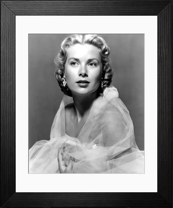 Framed Print : DIAL M FOR MURDER, Grace Kelly in publicity shot, 1954