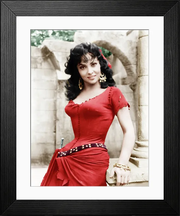 Framed Print : THE HUNCHBACK OF NOTRE DAME, Gina Lollobrigida, 1956 Framed Print : THE HUNCHBACK OF NOTRE DAME, Gina Lollobrigida, 1956