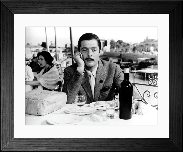 Framed Print : DIVORCE - ITALIAN STYLE, Marcello Mastroianni, 1961 Framed Print : DIVORCE - ITALIAN STYLE, Marcello Mastroianni, 1961