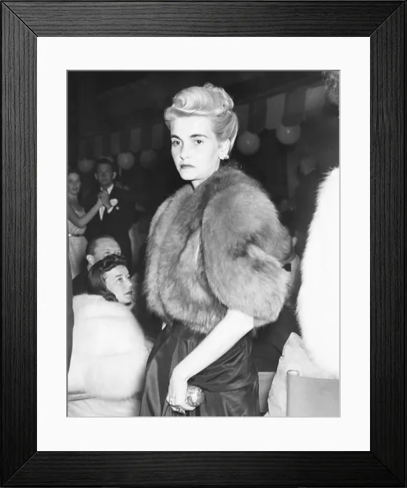 Framed Print : Barbara Hutton, Countess Von Haugwitz-Reventlow, in Palm Beach, Jan. 19, 1940 Framed Print : Barbara Hutton, Countess Von Haugwitz-Reventlow, in Palm Beach, Jan. 19, 1940