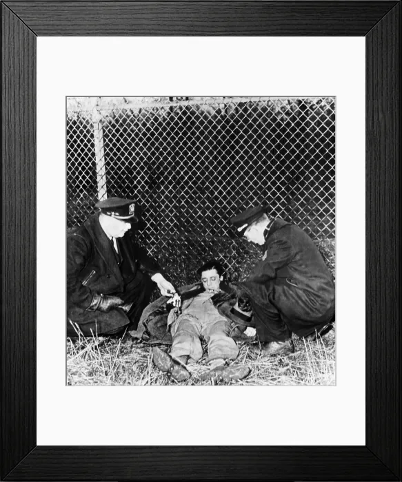 Framed Print : Police next the to dead body of Frank The Enforcer Nitti