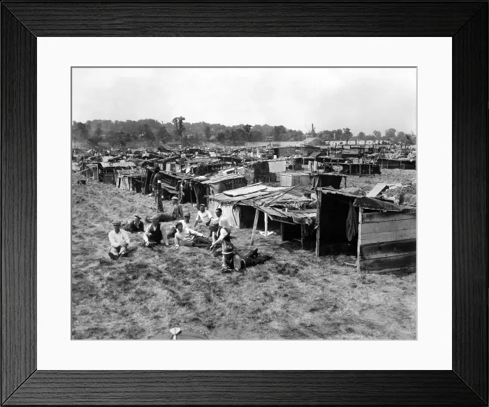 Framed Print : Encampment of the Bonus Army Marchers in Washington DC. The Anacostia flats Hoovertown was built from materials scavenged from a nearby rubbish dump