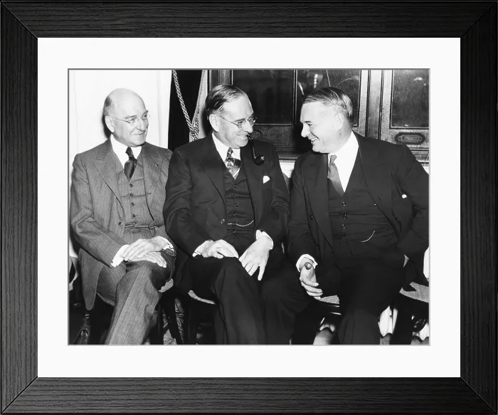 Framed Print : DuPonts and their lawyer at Munitions probe. Pierre DuPont (left) Irenee DuPont (center) and their counsel, Colonel William J Framed Print : DuPonts and their lawyer at Munitions probe. Pierre DuPont (left) Irenee DuPont (center) and their counsel, Colonel William J