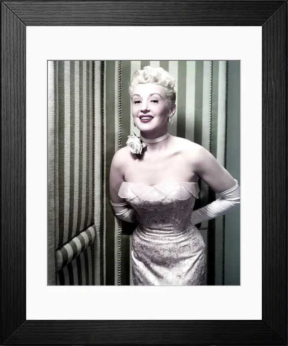 Framed Print : HOW TO MARRY A MILLIONAIRE, Betty Grable, 1953. TM & Copyright 20th Century Fox Film Corp. / courtesy Everett Collection