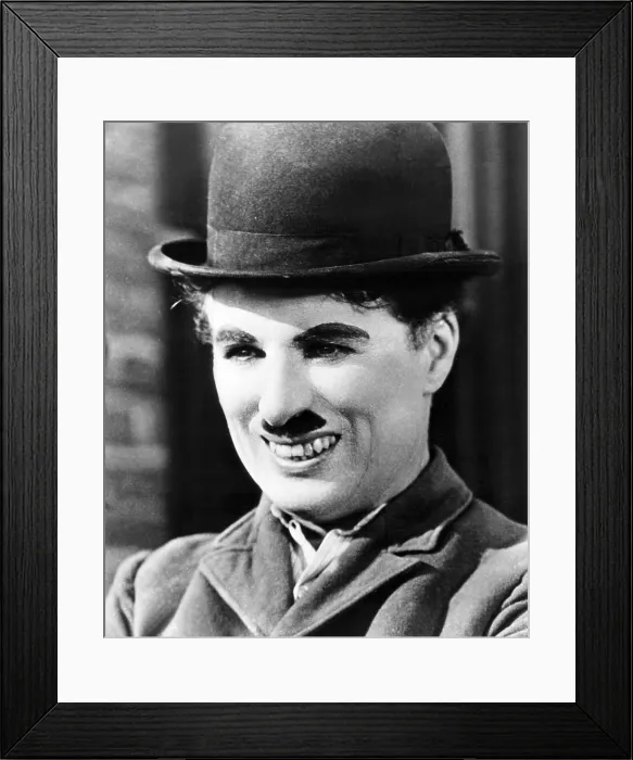 Framed Print : MODERN TIMES, Charlie Chaplin, 1936
