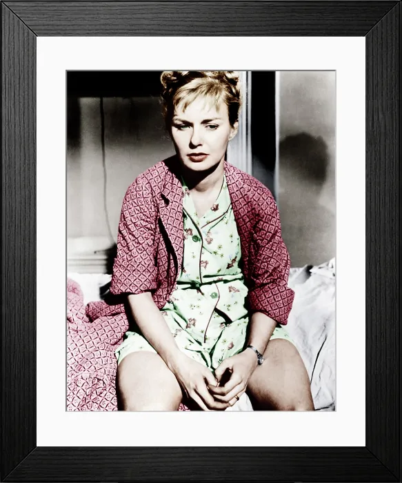 Framed Print : THE THREE FACES OF EVE, Joanne Woodward, 1957. 20th Century-Fox FIlm Corporation, TM & Copyright / courtesy Everett Collection Framed Print : THE THREE FACES OF EVE, Joanne Woodward, 1957. 20th Century-Fox FIlm Corporation, TM & Copyright / courtesy Everett Collection