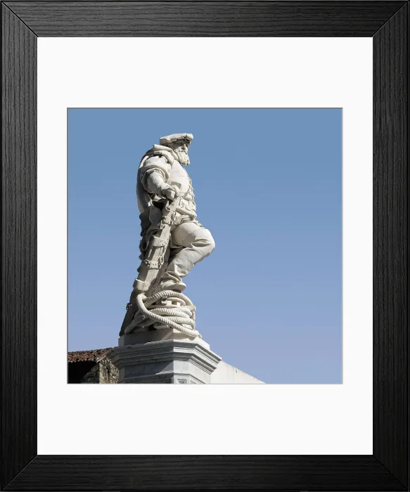Framed Print : ELCANO, Juan Sebastin (1476-1526). Monument placed in the main square of Guetaria, work by the scuptor Belver. Sculpture on marble. SPAIN. BASQUE COUNTRY. GUIPUZCOA. Getaria
