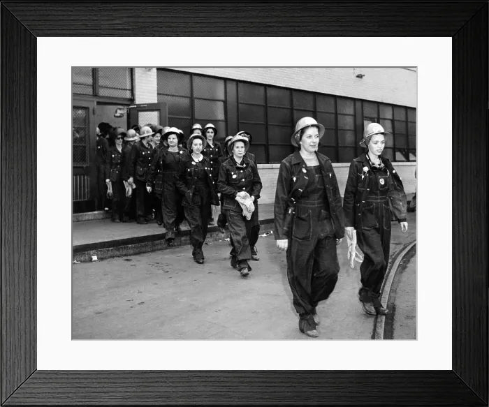 Framed Print : Women workers at the Todd Erie Basin shipyard repair plants in Brooklyn Framed Print : Women workers at the Todd Erie Basin shipyard repair plants in Brooklyn
