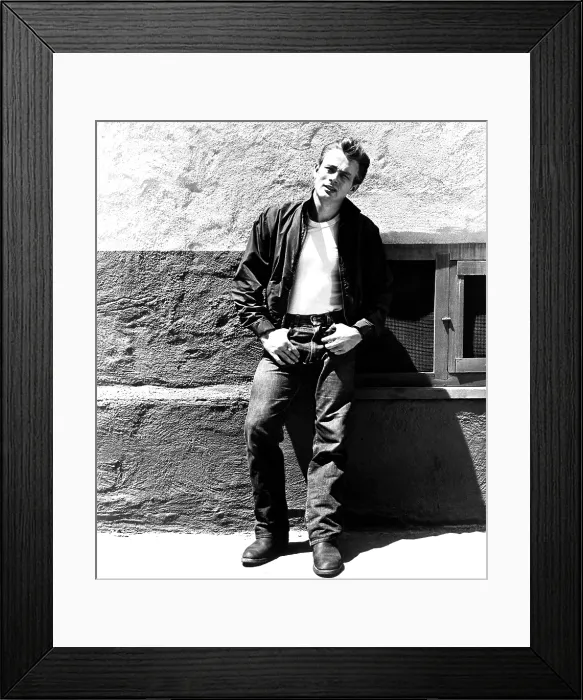 Framed Print : REBEL WITHOUT A CAUSE, James Dean, 1955