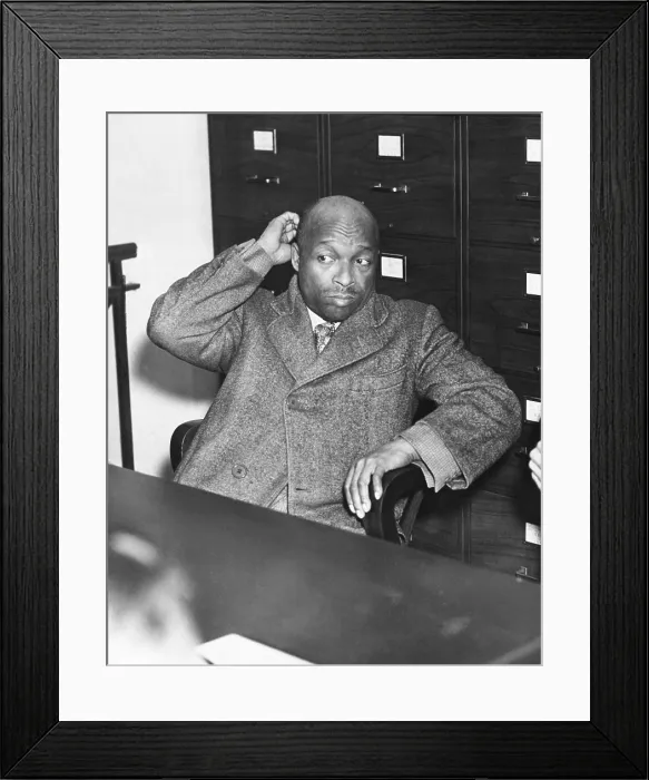 Framed Print : Father Divine, leader of Universal Peace Mission Movement at a hearing in NYC, Sept. 29, 1936. Mrs
