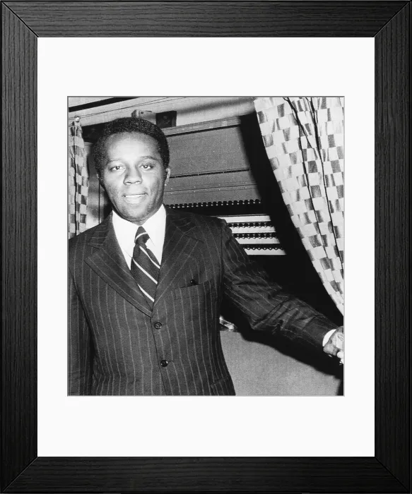 Framed Print : Mayor Richard Hatcher voting in the Democratic Mayoral Primary, in Gary, Indiana, May 4, 1971. He defeated his challenger, Lake County coroner Alexander Williams