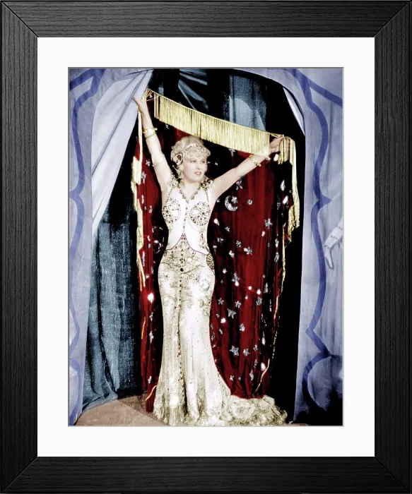 Framed Print : I'M NO ANGEL, Mae West, 1933
