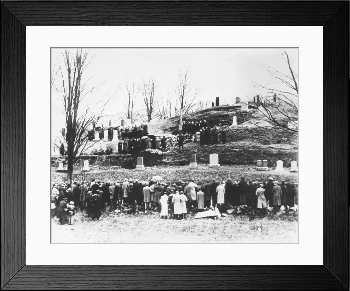 Framed Print : Calvin Coolidge, 30th President of the United States was laid to rest on Jan. 7, 1933. Mrs. Coolidge was sheltered by the canvas windbreak near the grave. Plymouth, Vermont Framed Print : Calvin Coolidge, 30th President of the United States was laid to rest on Jan. 7, 1933. Mrs. Coolidge was sheltered by the canvas windbreak near the grave. Plymouth, Vermont