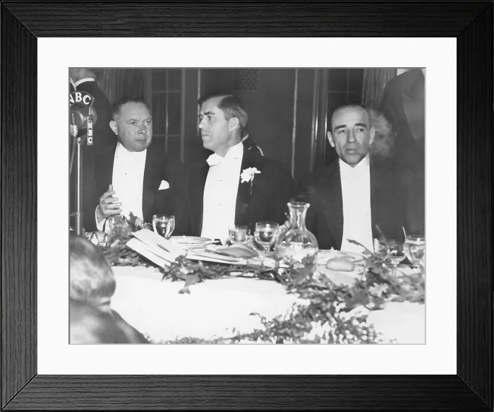 Framed Print : 10th Anniversary Dinner of the National Broadcasting Company at the Waldorf Astoria, Nov. 9, 1936