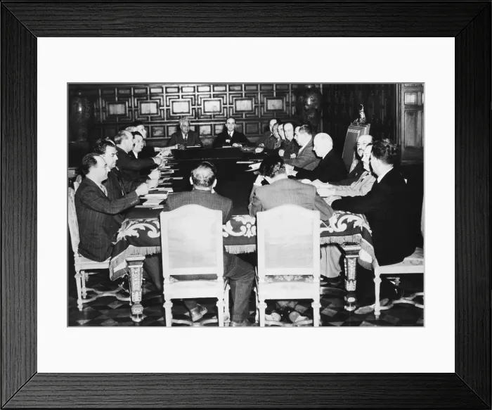 Framed Print : Mexican President Cardenas (5th man, on right side) meeting with a special session of his cabinet. June 20, 1942