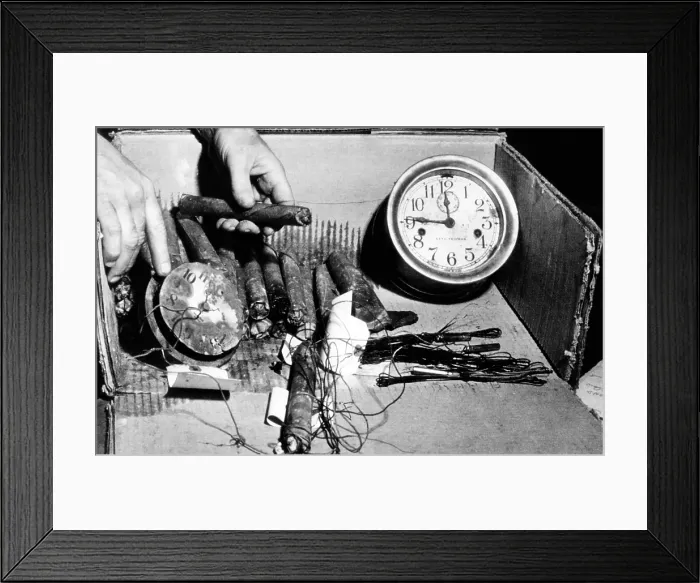 Framed Print : Remains of a time bomb. Mr. and Mrs. Walter Overall of Flintridge, California, were killed when their yacht exploded at Newport Beach Framed Print : Remains of a time bomb. Mr. and Mrs. Walter Overall of Flintridge, California, were killed when their yacht exploded at Newport Beach