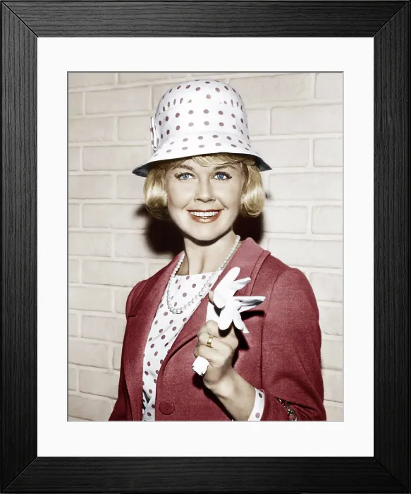 Framed Print : THE THRILL OF IT ALL, Doris Day, 1963 Framed Print : THE THRILL OF IT ALL, Doris Day, 1963