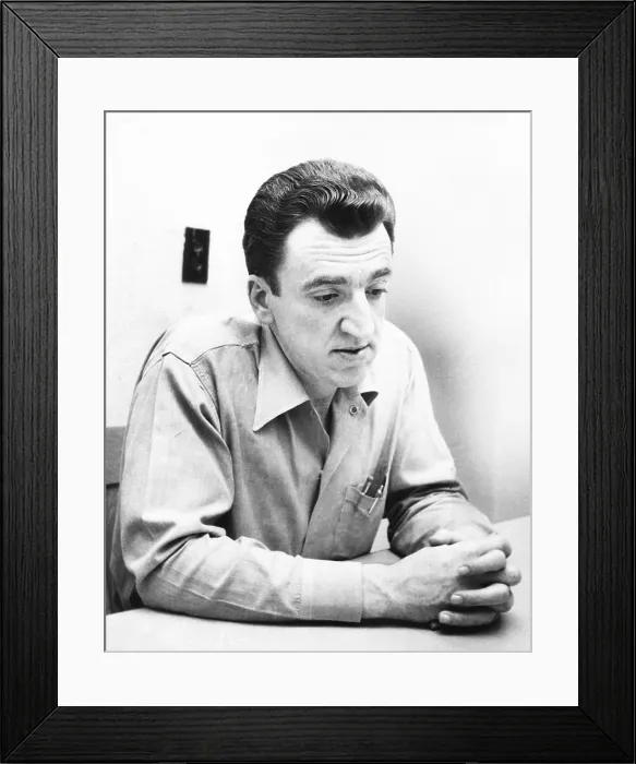 Framed Print : Caryl Chessman, sentenced to death on eighteen counts of robbery, kidnapping, and rape. He was convicted in 1948 and appealed his death sentence over the next decade