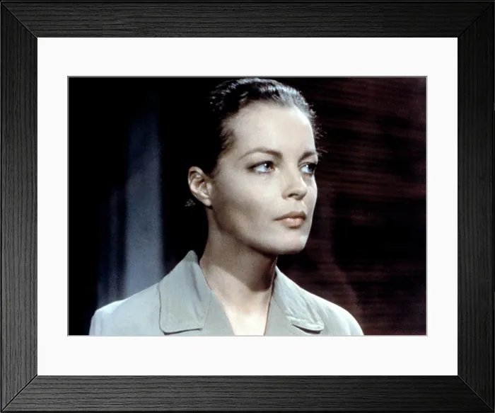 Framed Print : LE TRAIN, Romy Schneider, 1973