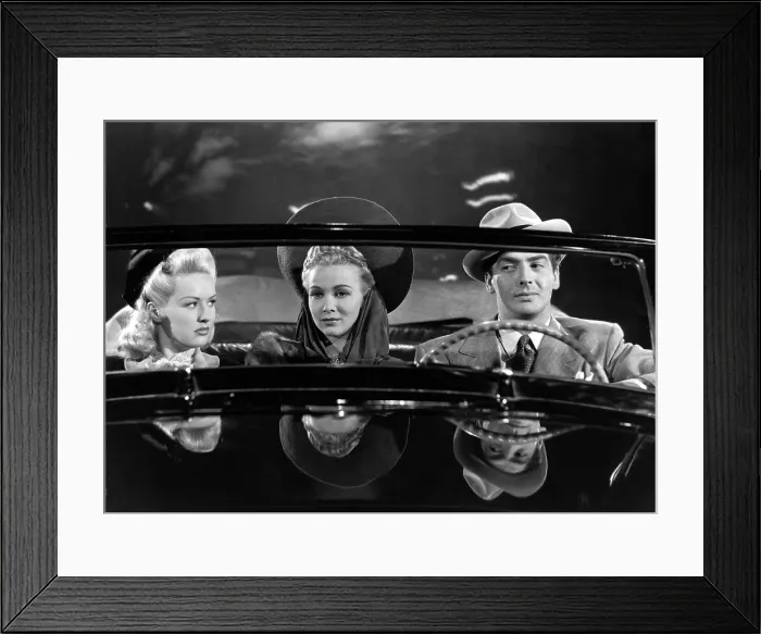 Framed Print : I WAKE UP SCREAMING, Betty Grable, Carole Landis, Victor Mature, 1941. TM and Copyright 20th Century Fox Film Corp. All rights reserved. Courtesy: Everett Collection