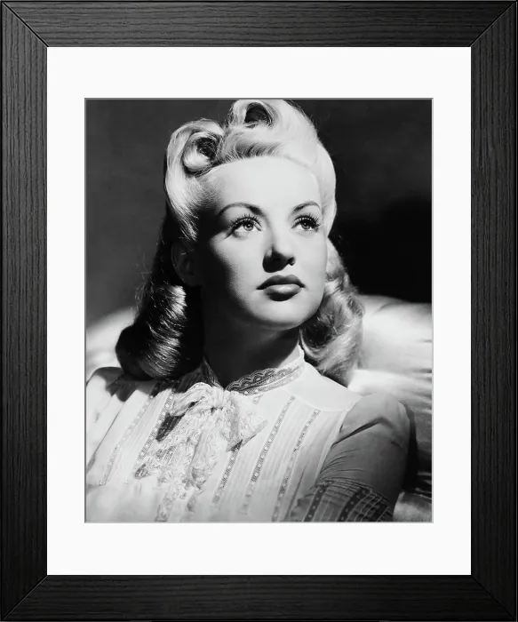 Framed Print : I WAKE UP SCREAMING, Betty Grable, 1941, TM & Copyright 20th Century Fox Film Corp. / courtesy Everett Collection