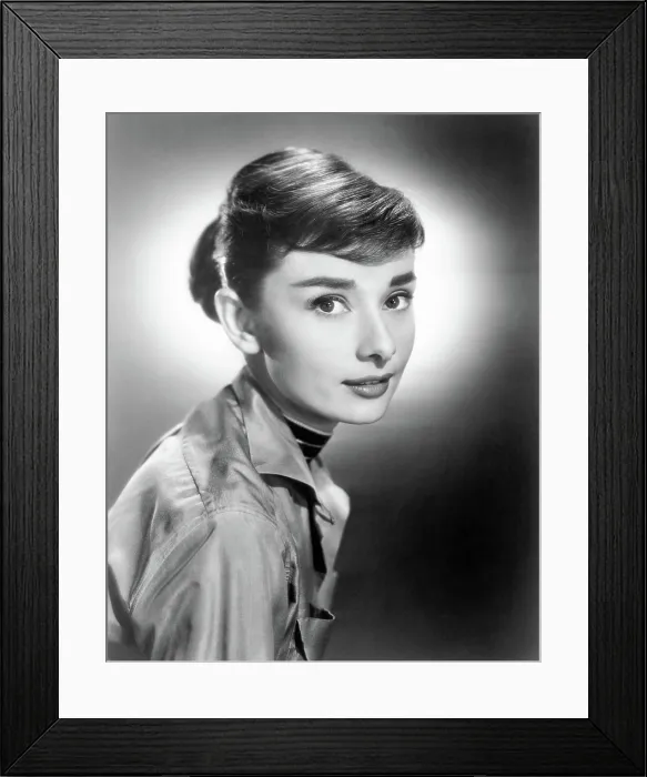 Framed Print : SABRINA, Audrey Hepburn, 1954 Framed Print : SABRINA, Audrey Hepburn, 1954