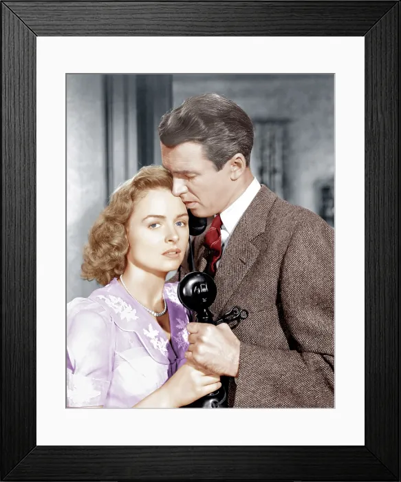 Framed Print : IT'S A WONDERFUL LIFE, from left: Donna Reed, James Stewart, 1946